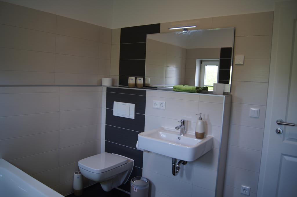 Ferienwohnung Markkleeberg Ost-See Exteriör bild